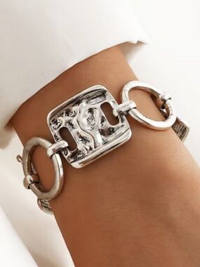 Hype Icon: Distressed O-Loop Patchwork Bracelet – K-pop High Street Statement